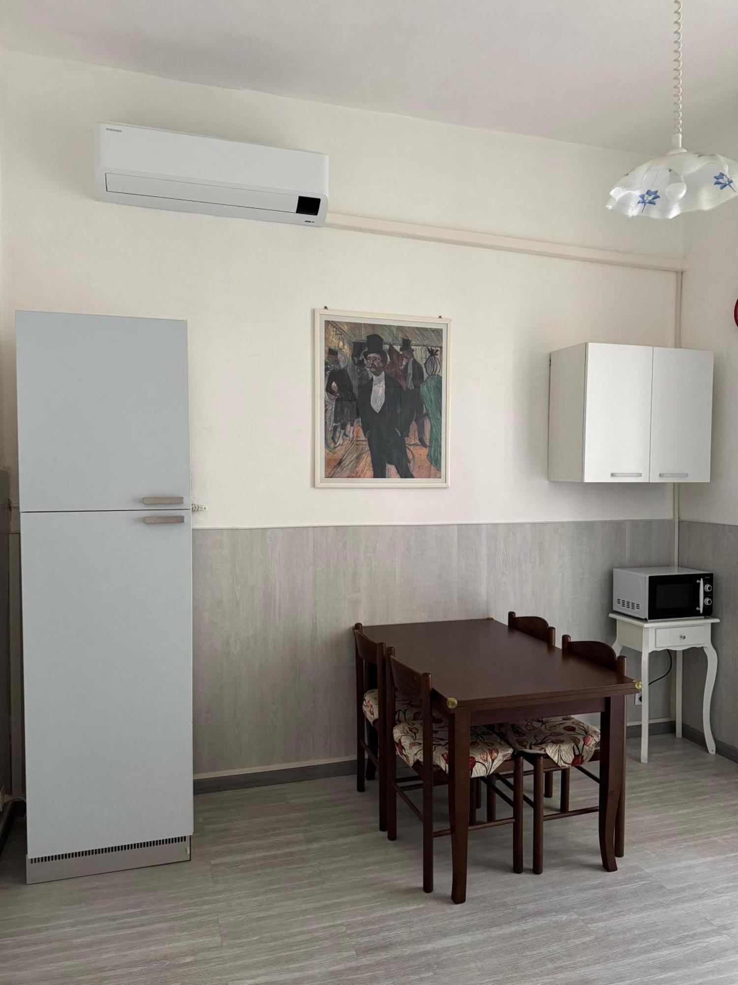 Savona Casa Vacanze Vicino Mare 3 Minuti Wifi Exterior foto